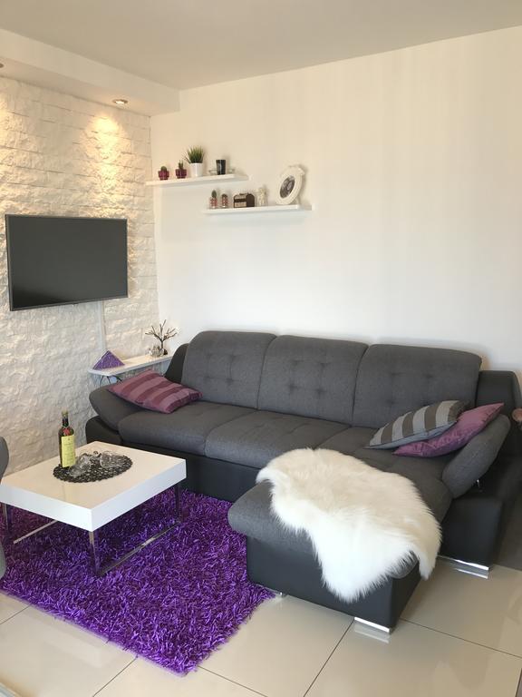 Apartment Sanja Senj  Bagian luar foto
